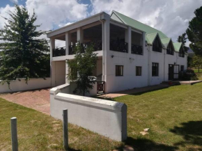 The 10th Hole - Golf Estate